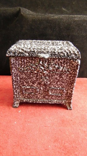 Fourneau miniature émaillée
